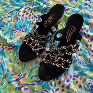 Onyx heeled sandals. Size 8. GORGEOUS rhinestones/gold accent studs.